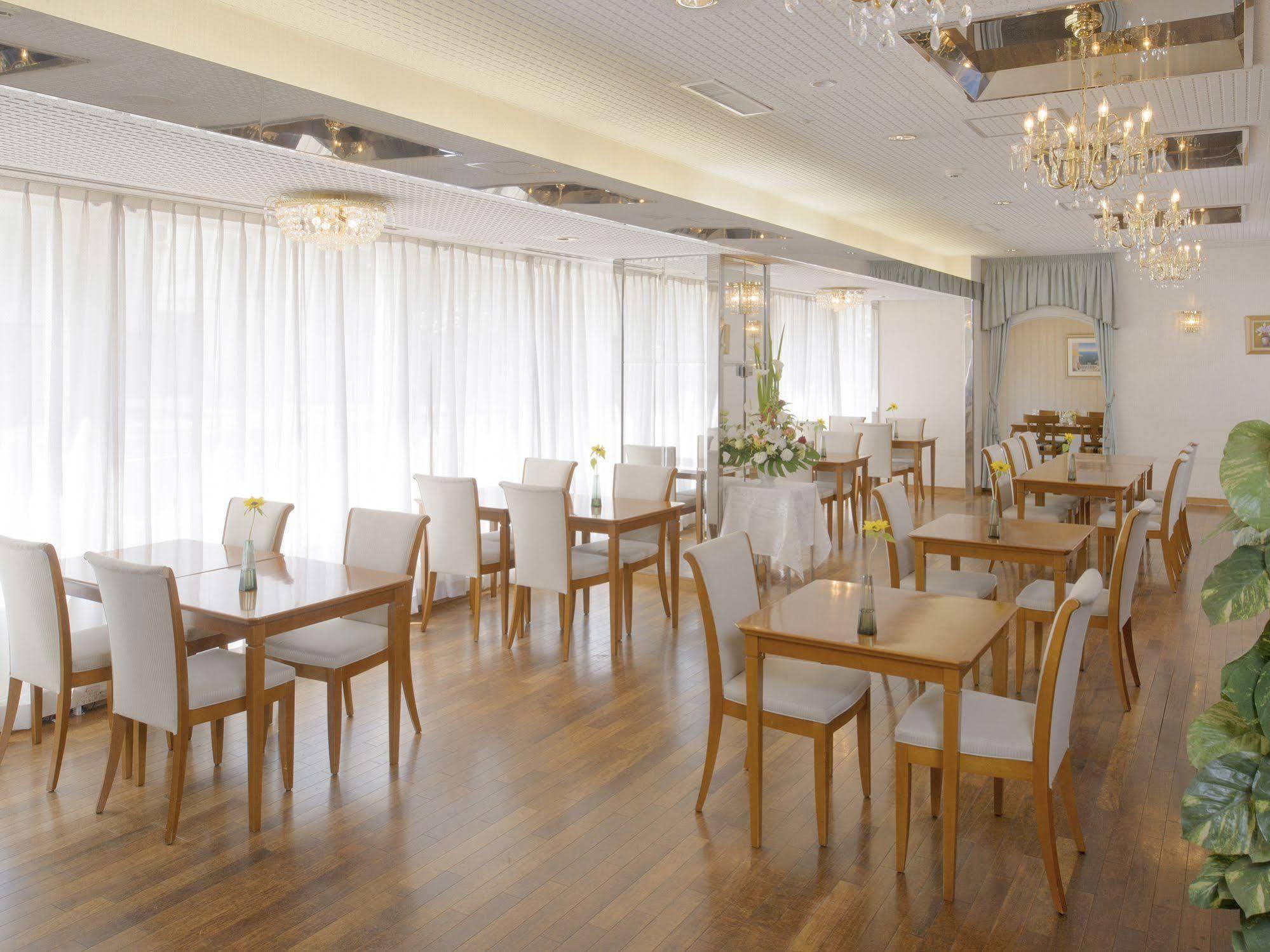 Hotel Crown Palais Aomori Ngoại thất bức ảnh