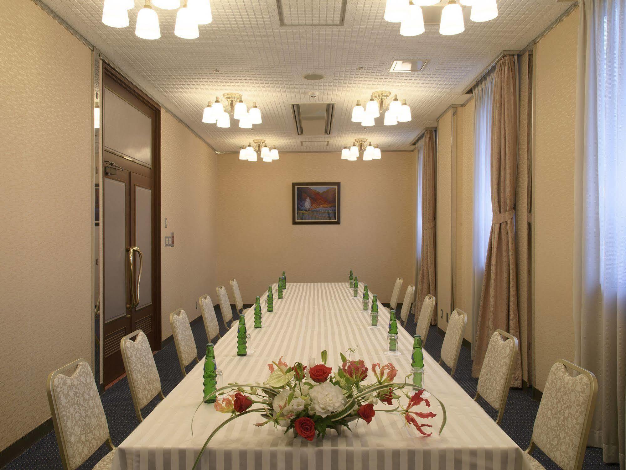Hotel Crown Palais Aomori Ngoại thất bức ảnh